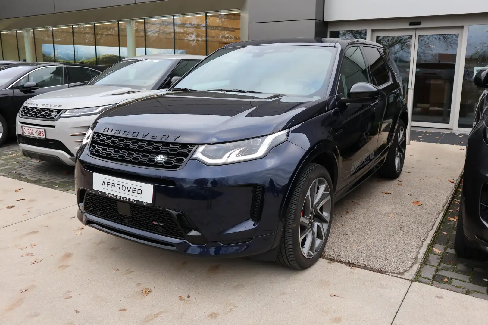 Land Rover Discovery Sport D200 R-Dynamic SE AWD Auto. 23 Blauw - 1