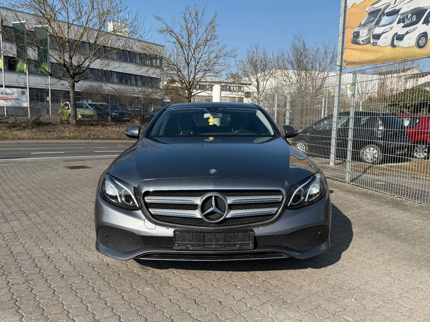 Mercedes-Benz E 350 d Avantgarde LED+ Navi Automatik Leder PDC+ Grau - 2