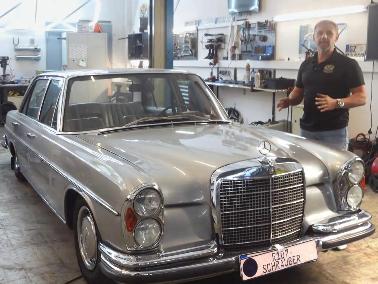 Mercedes-Benz 300