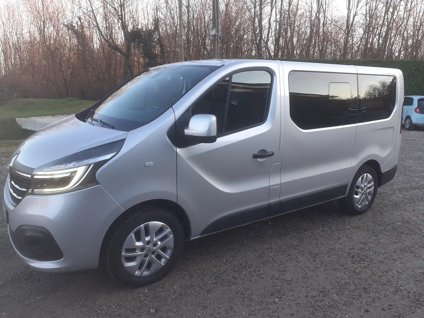 Renault Trafic PASSENGER 9 POSTI 2.0 Dci Grigio - 2
