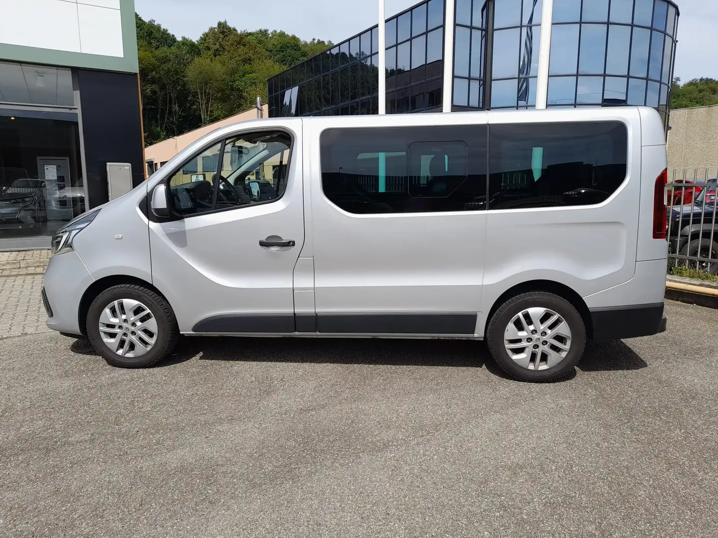 Renault Trafic PASSENGER 9 POSTI 2.0 Dci Grigio - 1