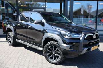 2.8 D-4D DUBBEL CABINE INVINCIBLE A/T 4WD 2 ZITS V