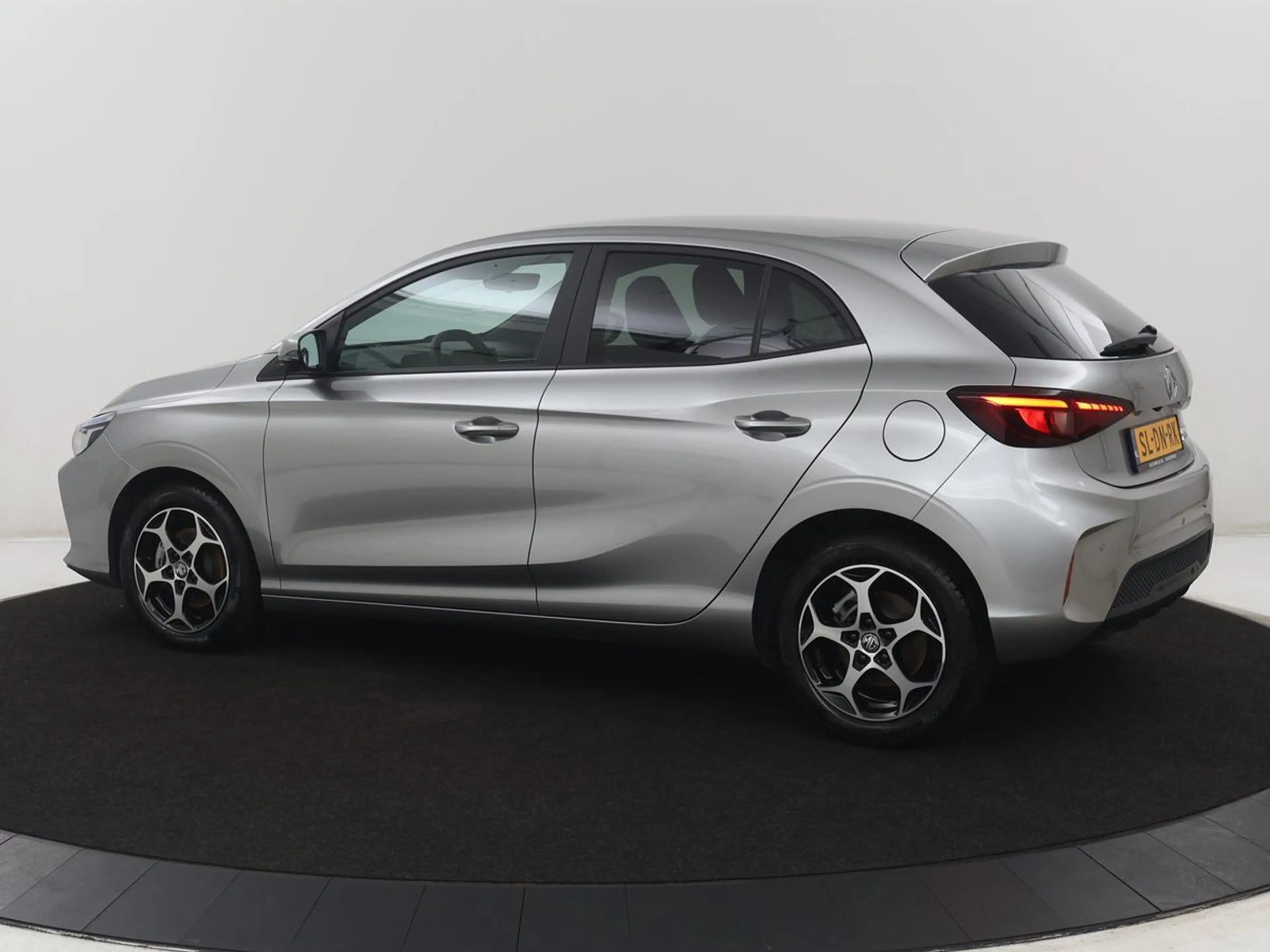 MG MG3 1.5 Hybrid+ Comfort | Automaat | Stoelverwarming | — photo 2