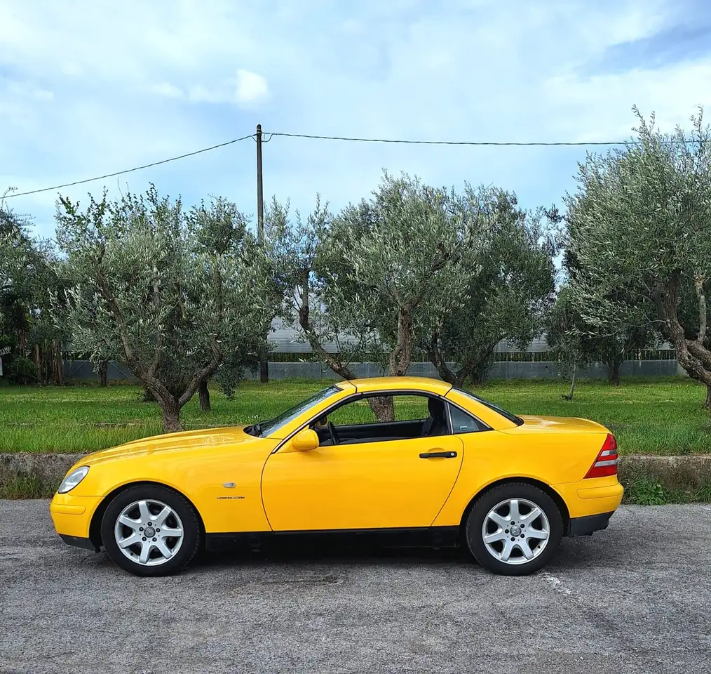 Mercedes-Benz SLK 200 YELLOWSTONE - 1 di 210 esemplari, foto 3