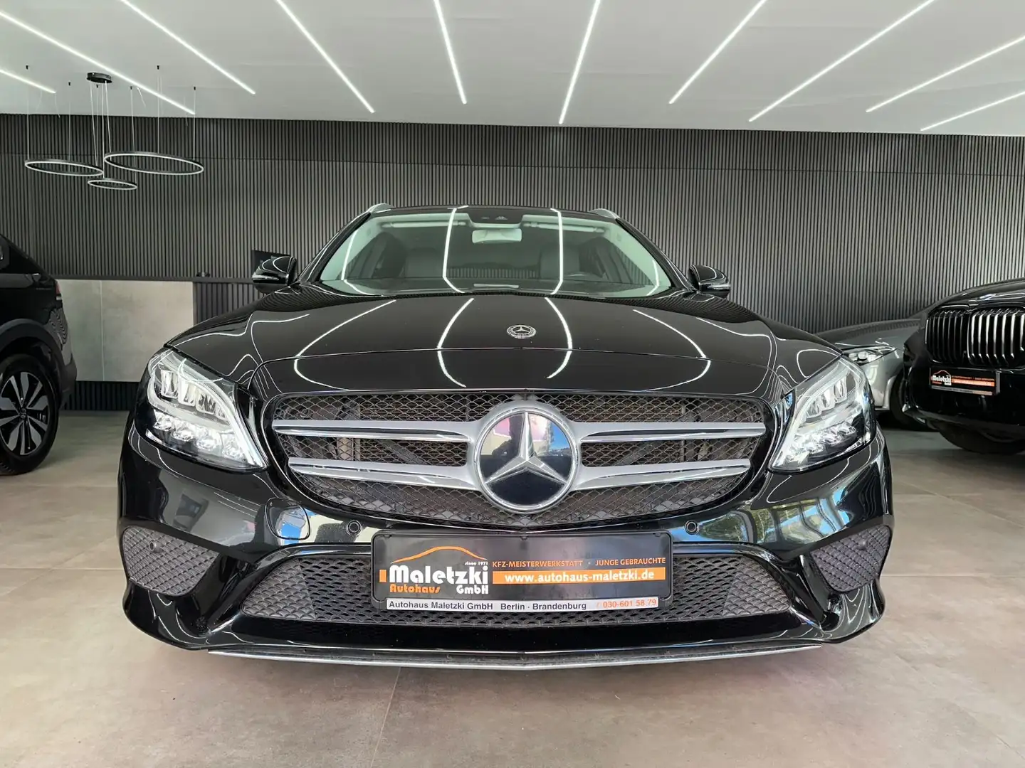 Mercedes-Benz C 300 T*Totwinkel*LED*Kamera*AppleCarPlay* Noir - 2