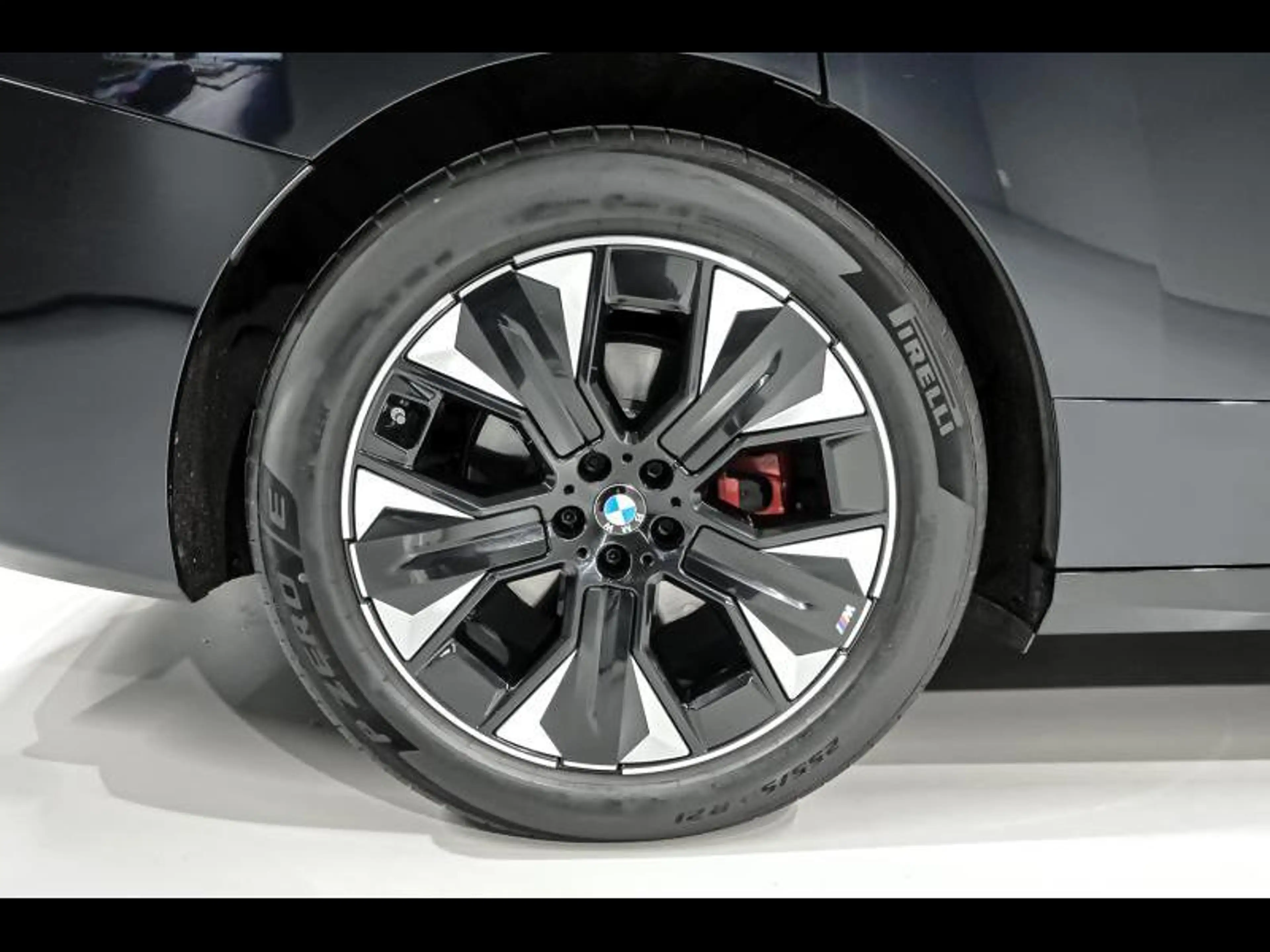 BMW iX xDrive45 - M PACK PRO|DASS+|CAM|H&K|COMFORT| — photo 8