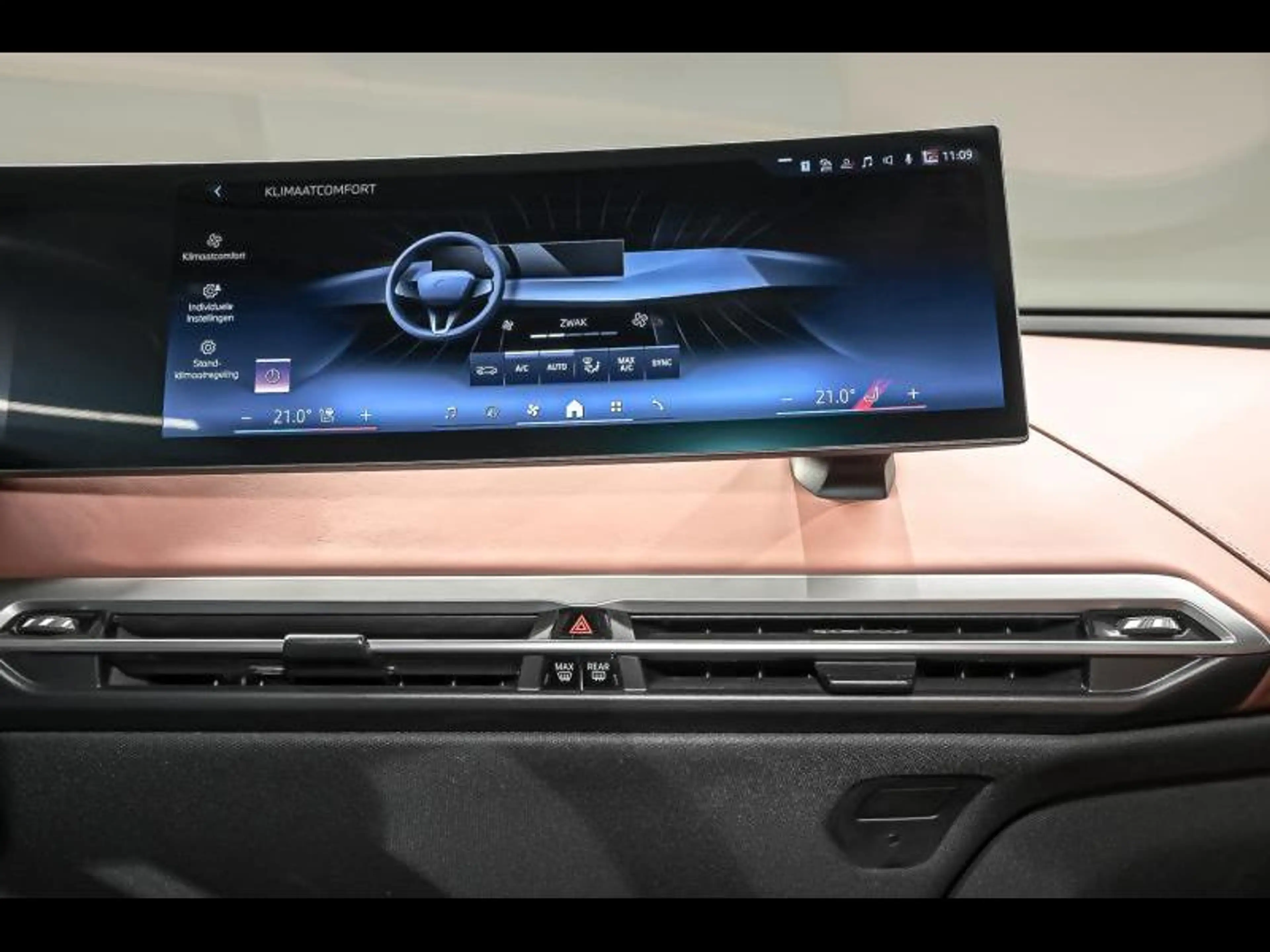 BMW iX xDrive45 - M PACK PRO|DASS+|CAM|H&K|COMFORT| — photo 12