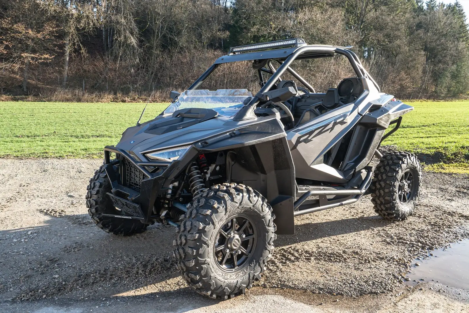 Polaris RZR Pro XP Gepäckboxen Überroll Trittbretter Subwoofer Grau - 1