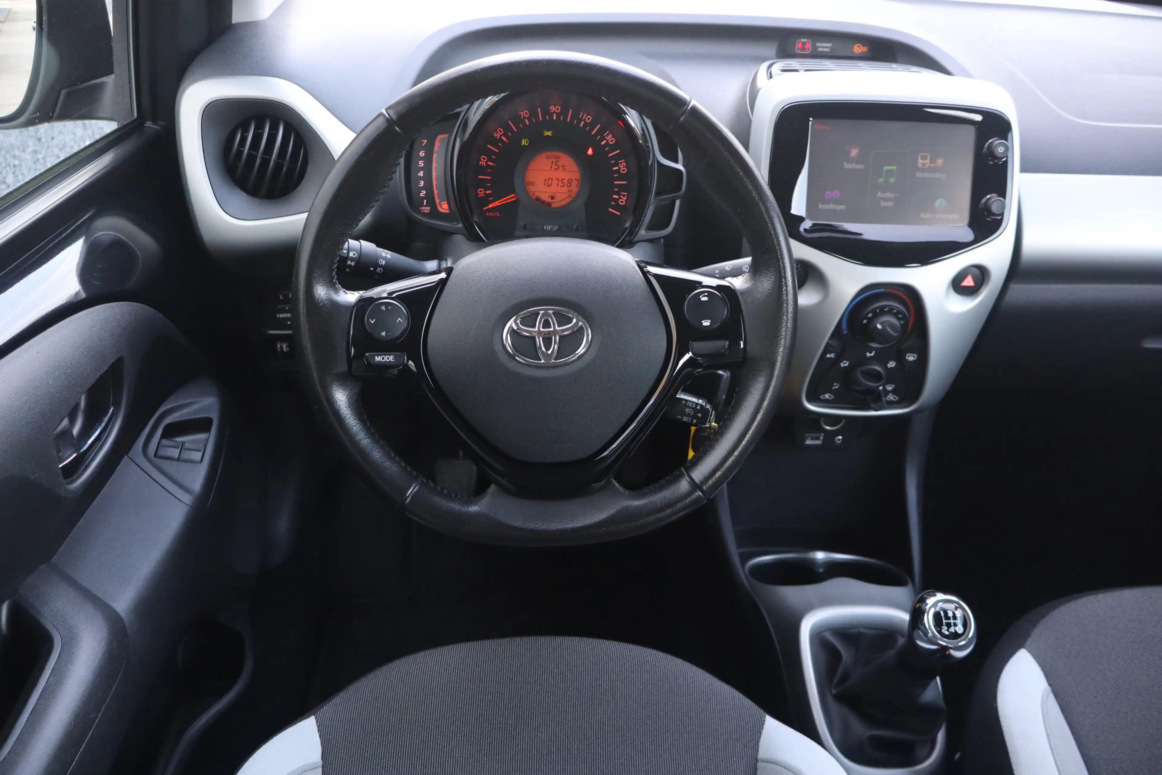 Toyota Aygo 1.0 VVT-i x-play - NL Auto!! Camera I Cruise I Air — photo 5