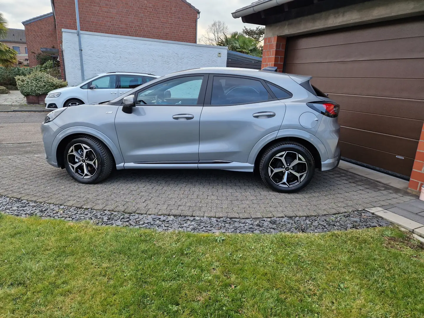 Ford Puma Puma 1.0 EcoBoost Hybrid ST-LINE Silber - 2