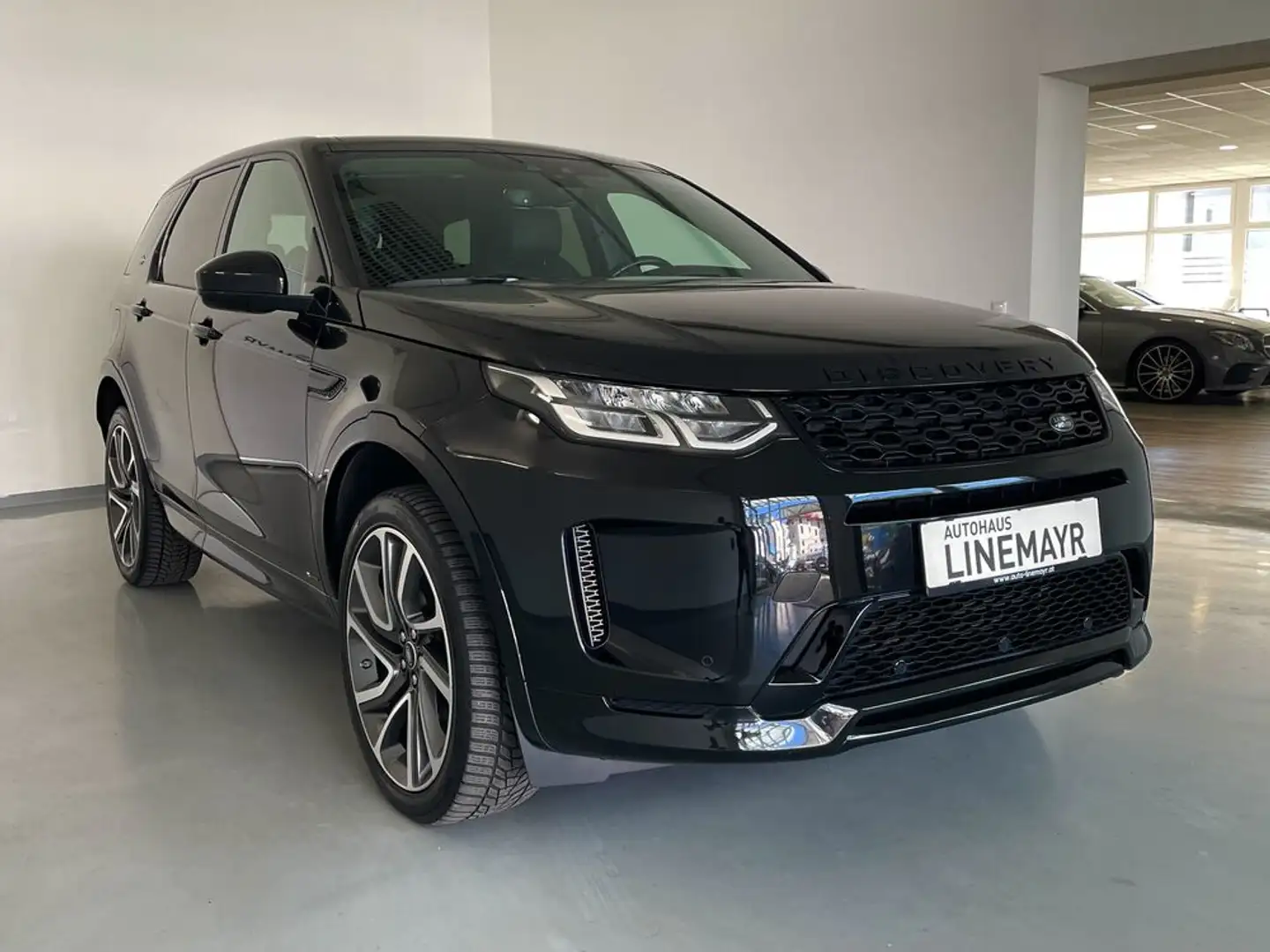 Land Rover Discovery Sport P 200 AT R-Dynamic S AWD Schwarz - 2