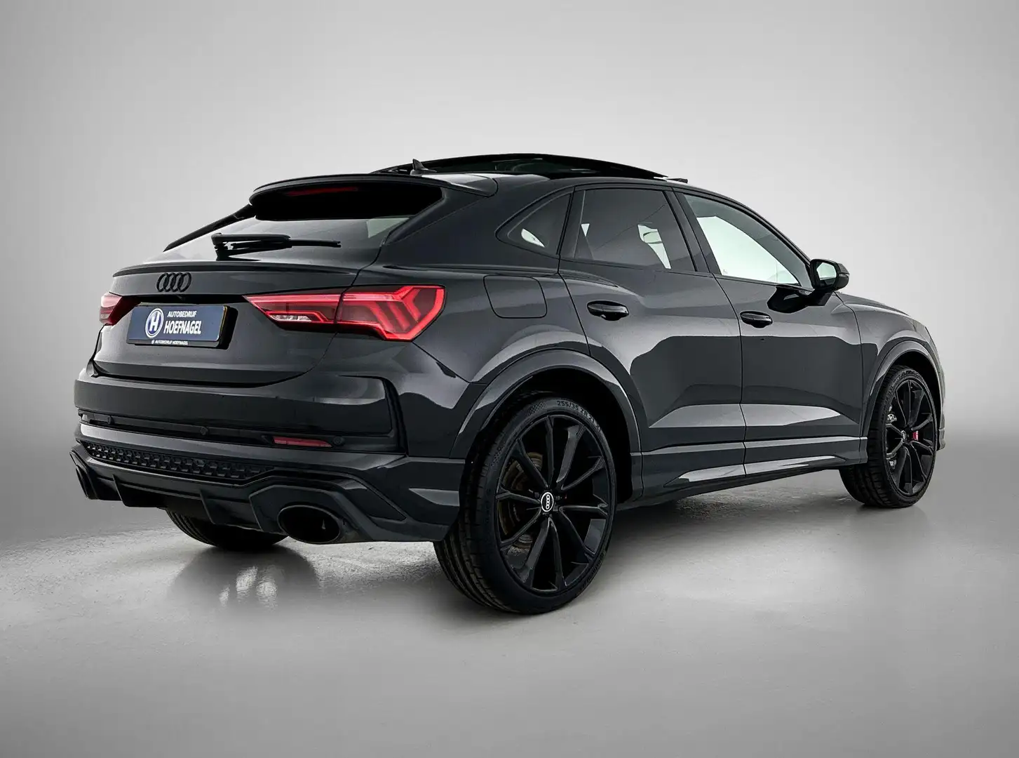 Audi RS Q3 Sportback Automaat | Panoramadak | Lederen Bekledi Schwarz - 2