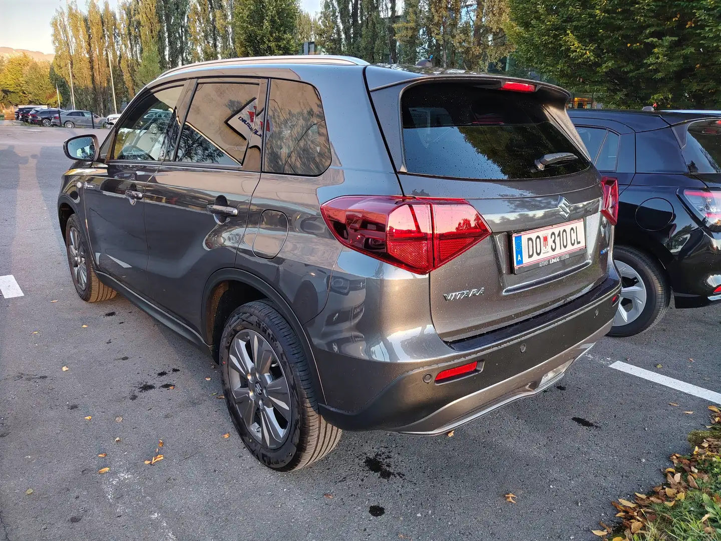 Suzuki Vitara 1,4 Hybrid ALLGRIP shine Grau - 2