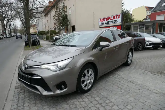 Toyota Avensis Business Edition, Navi, Leder
