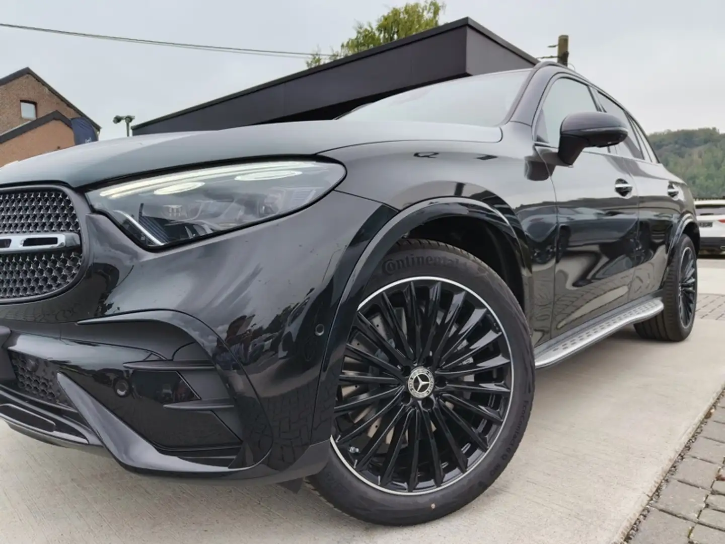 Mercedes-Benz GLC 200 d 4MATIC SUV Star Edition Zwart - 2