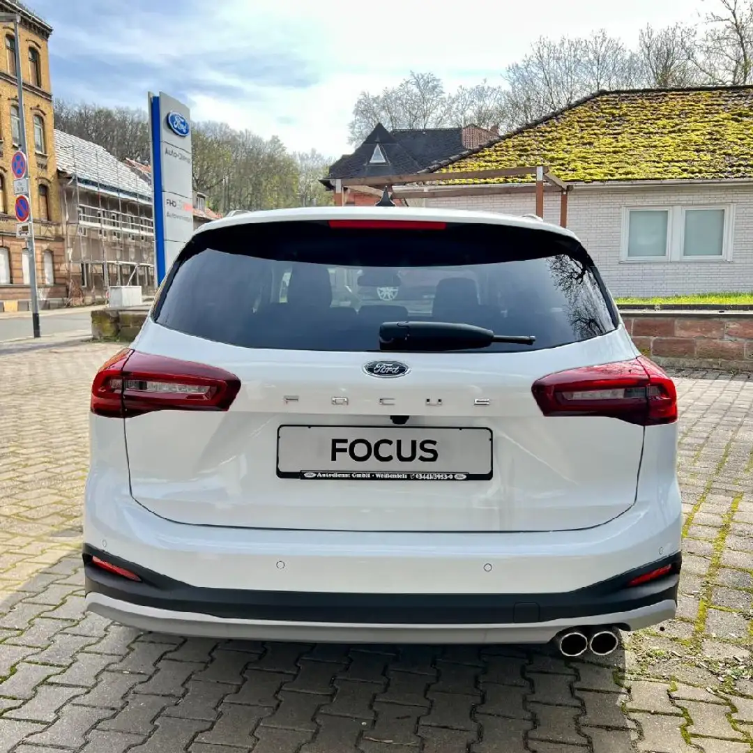 Ford Focus Active X Weiß - 2