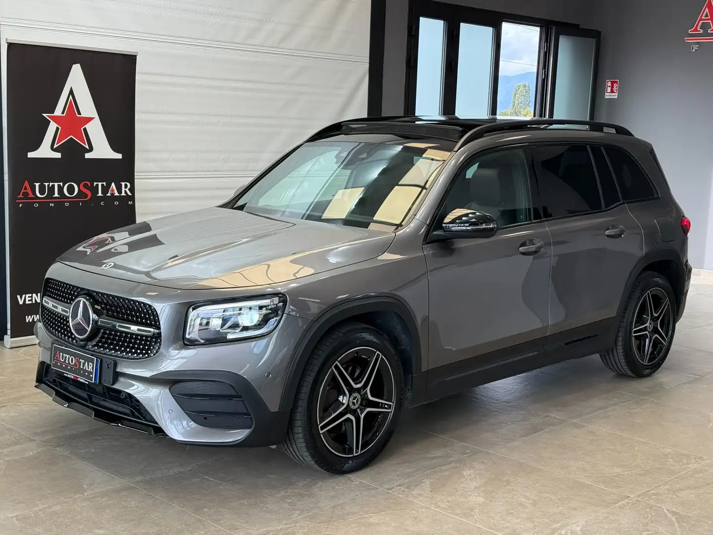 Mercedes-Benz GLB 200 200 d Premium 4matic auto 7p.ti Gris - 1
