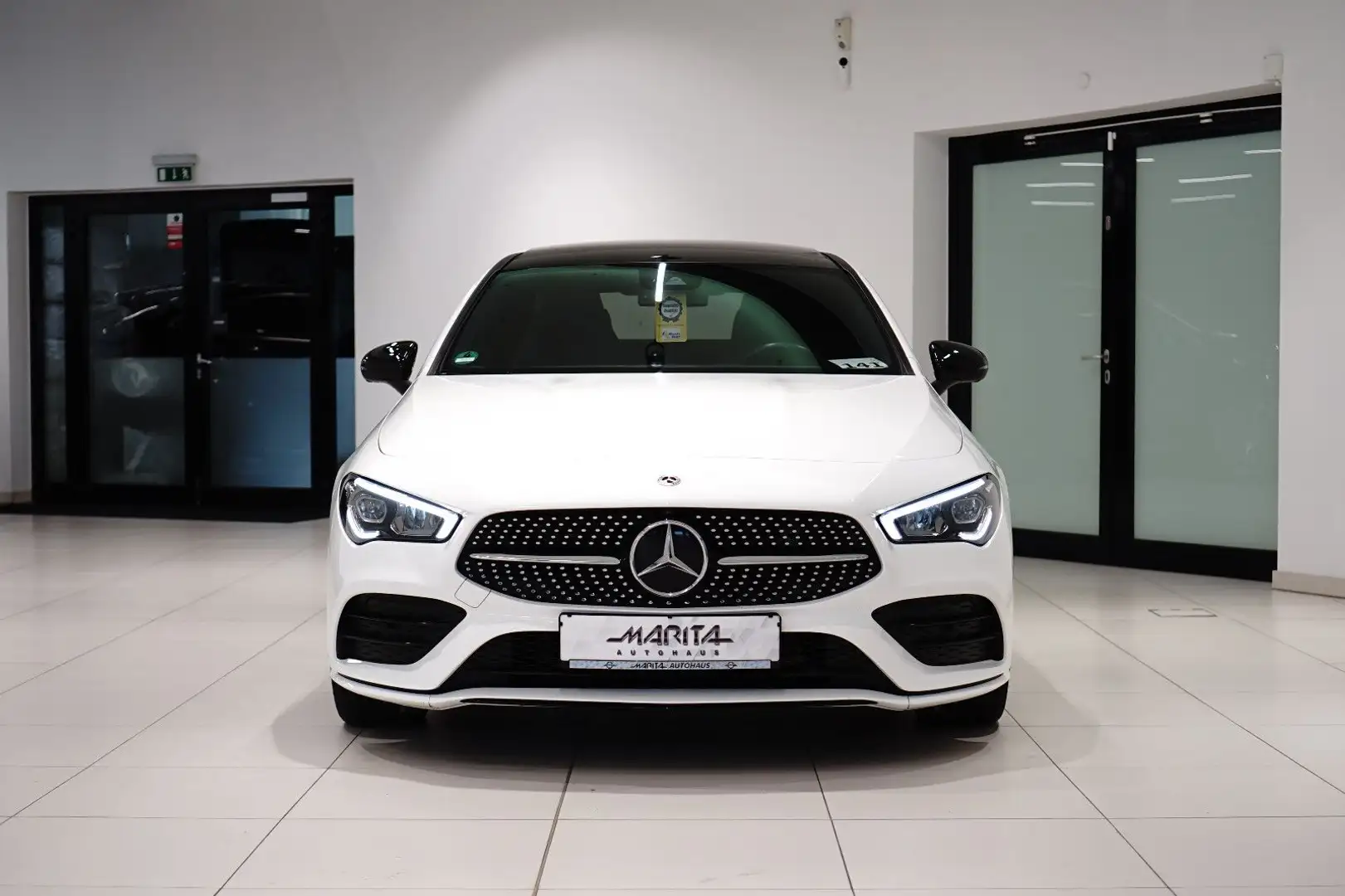 Mercedes-Benz CLA 200 |AMG-PAKET|NIGHT|DISTRONIC|PANORAMA|360°| Weiß - 1