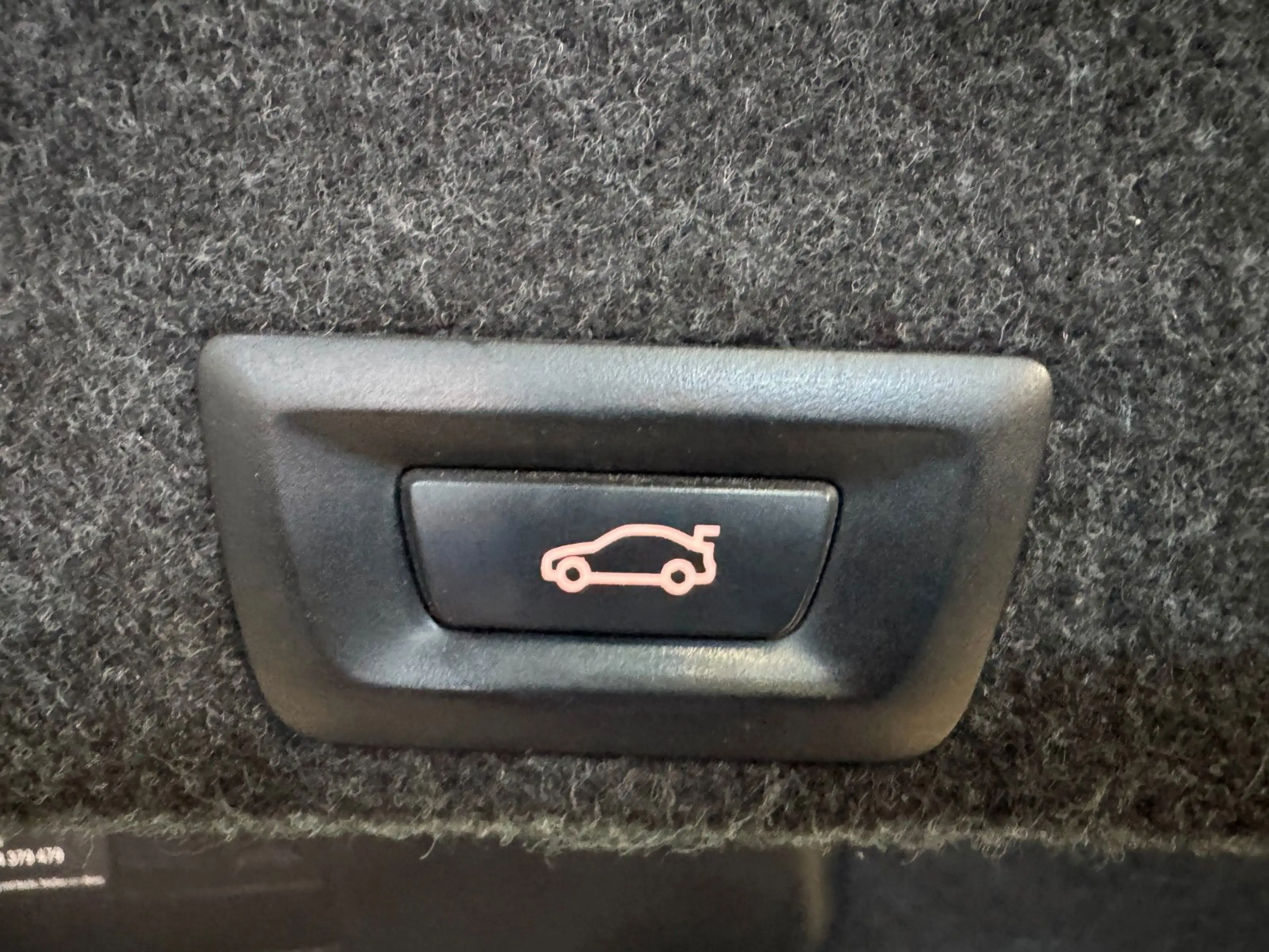BMW 530 dxDrive/Sport-Aut./NaviProf/HuD/Leder/SHZ/RFK — photo 10