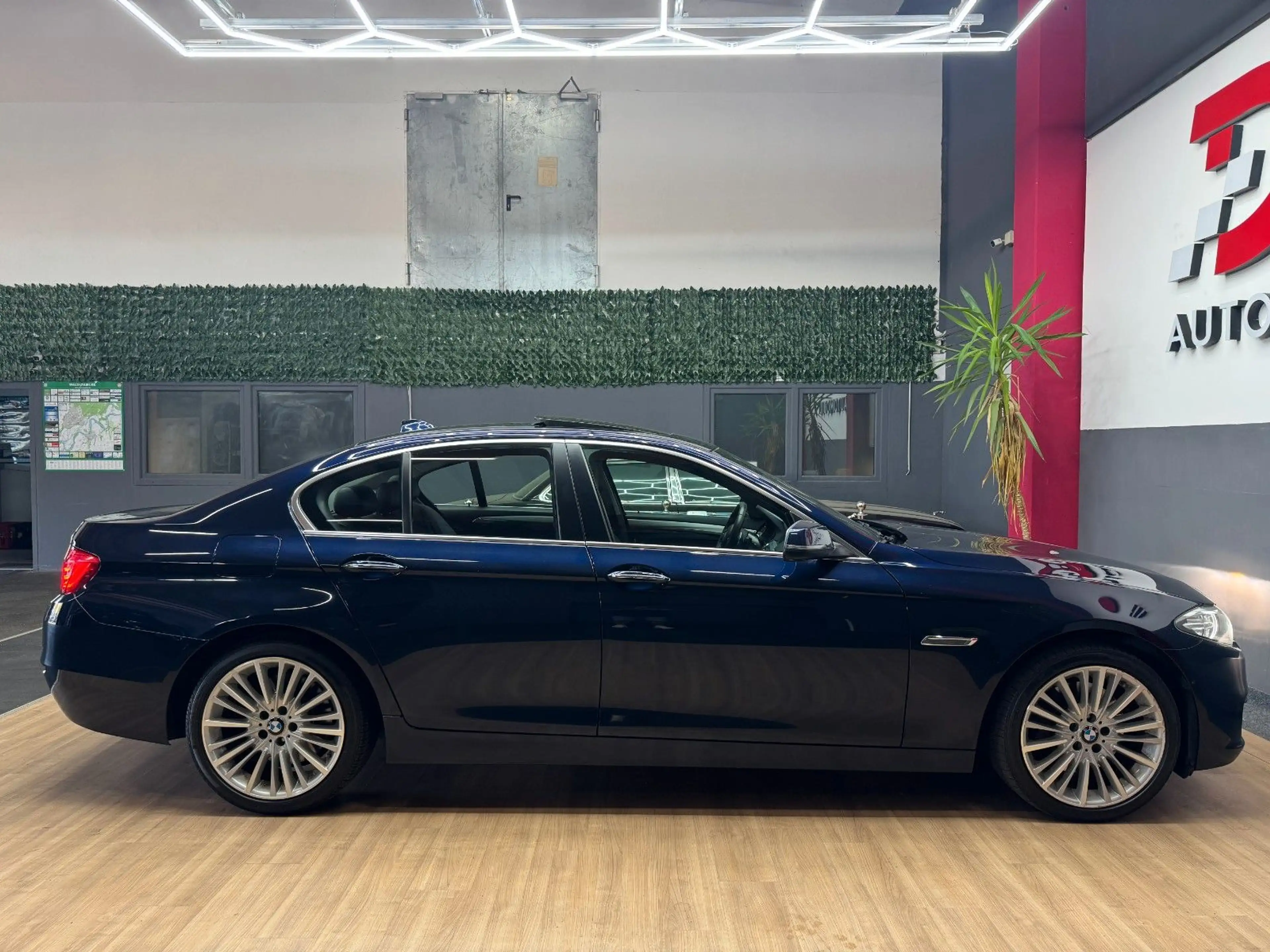 BMW 530 dxDrive/Sport-Aut./NaviProf/HuD/Leder/SHZ/RFK — photo 6