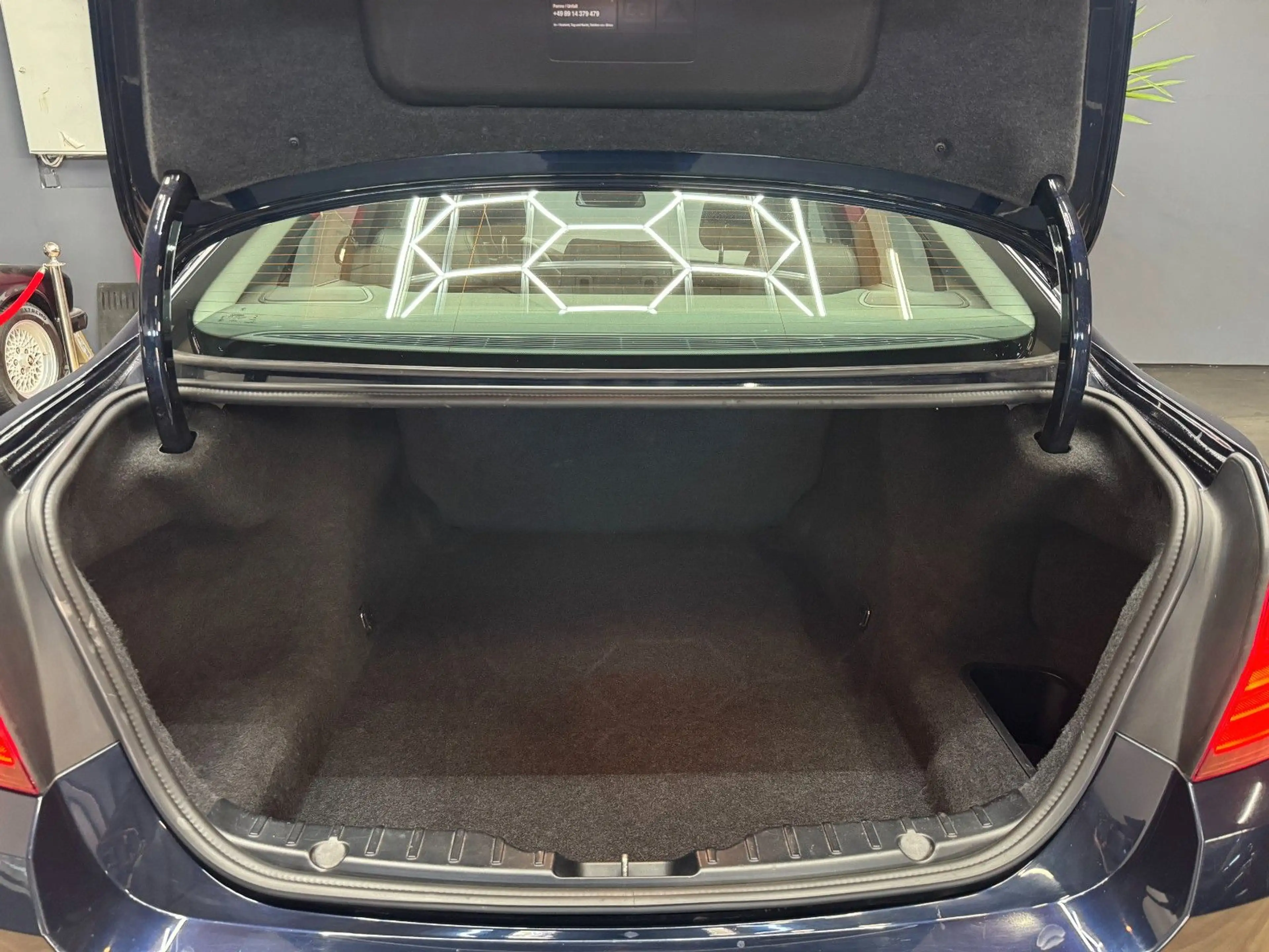 BMW 530 dxDrive/Sport-Aut./NaviProf/HuD/Leder/SHZ/RFK — photo 9