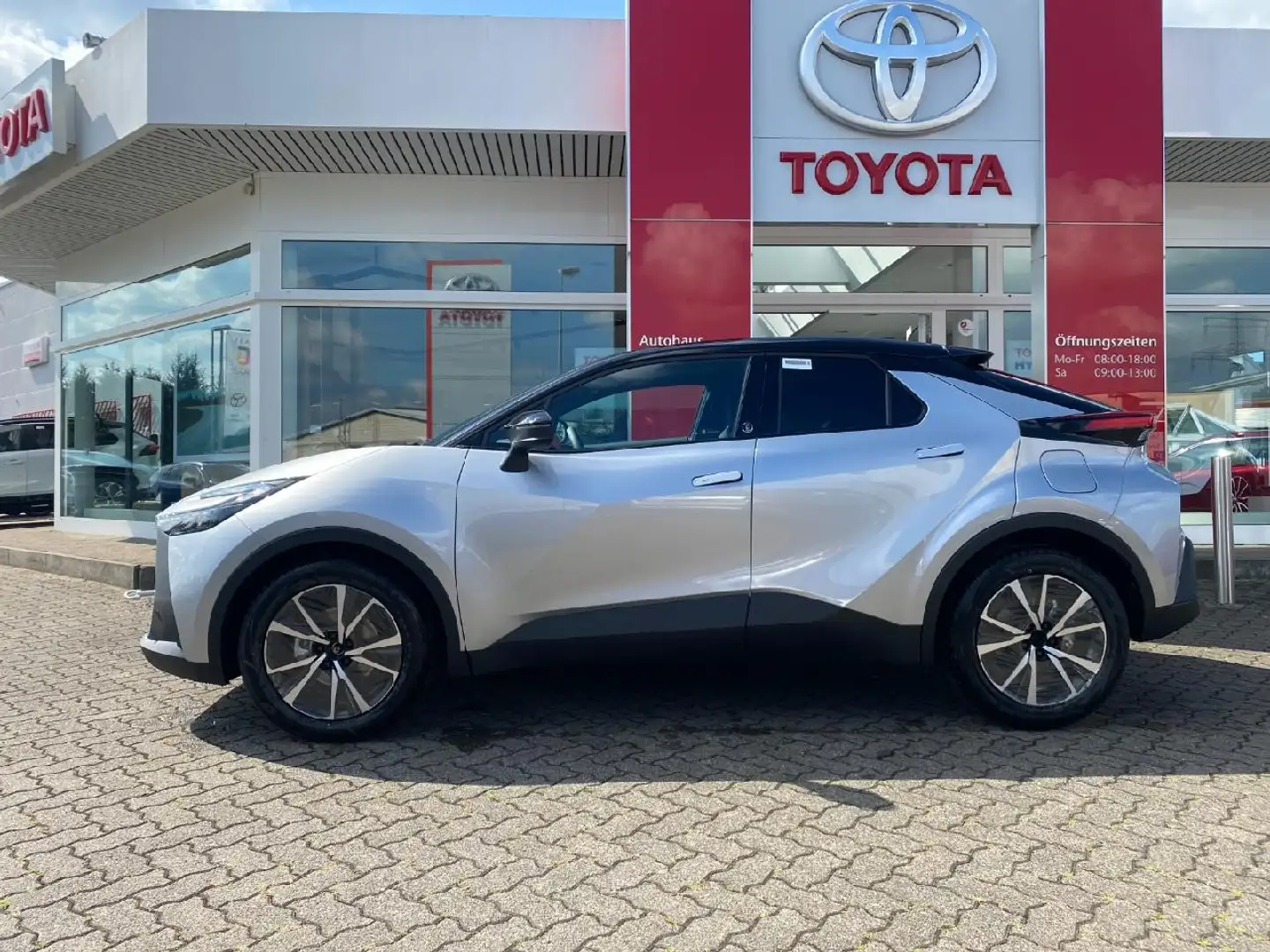 Toyota C-HR Hybrid FWD Team Deutschland - 2