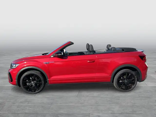 Volkswagen T-Roc view 2