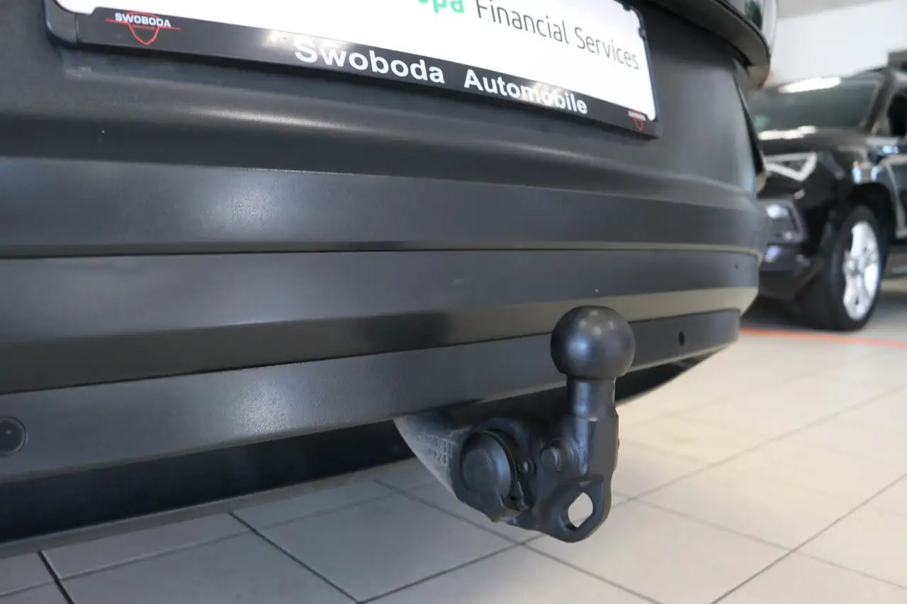 2023 Volkswagen ID.4 Pro Performance 150kW AHK Matrix Kamera 97%, photograph 8