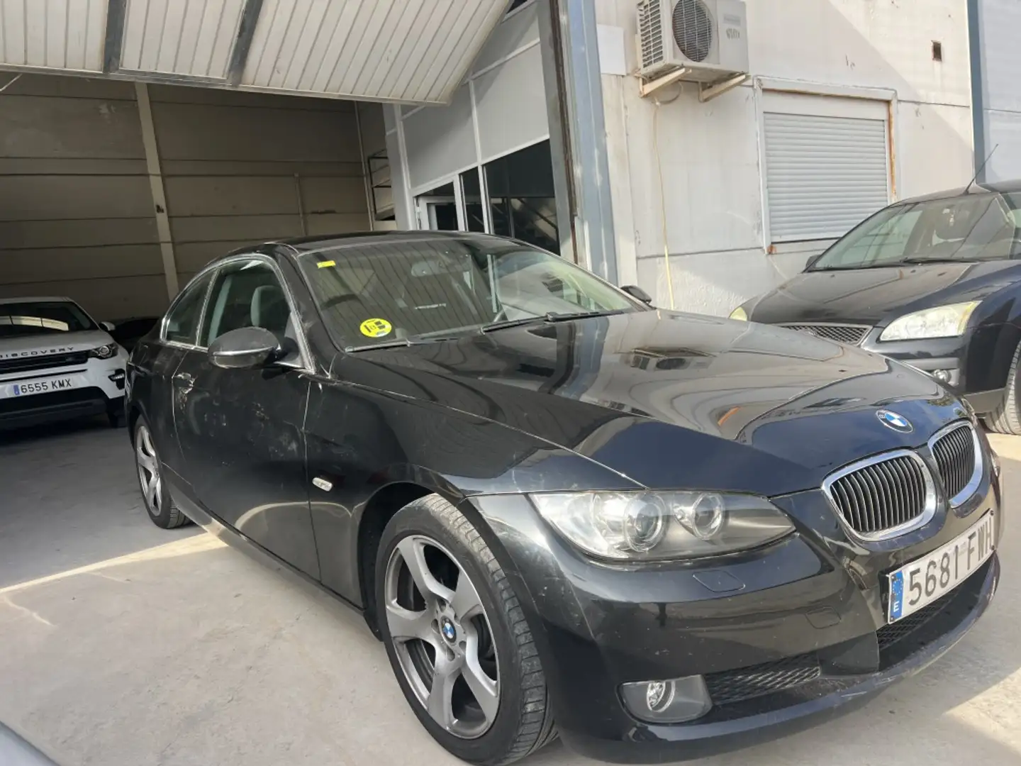 BMW 325 325d Coupé Aut. Noir - 2