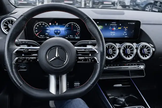 Mercedes-Benz B-Class view 6