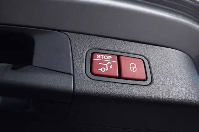 Mercedes-Benz B-Class view 10