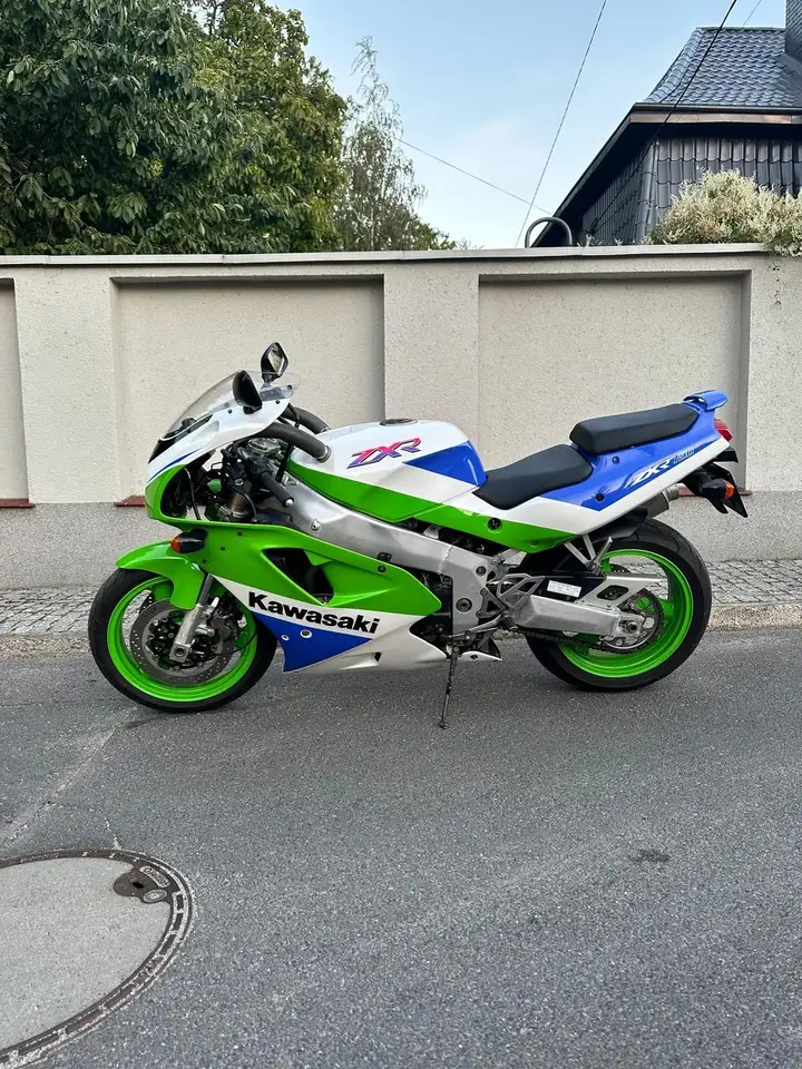Kawasaki ZXR 750
