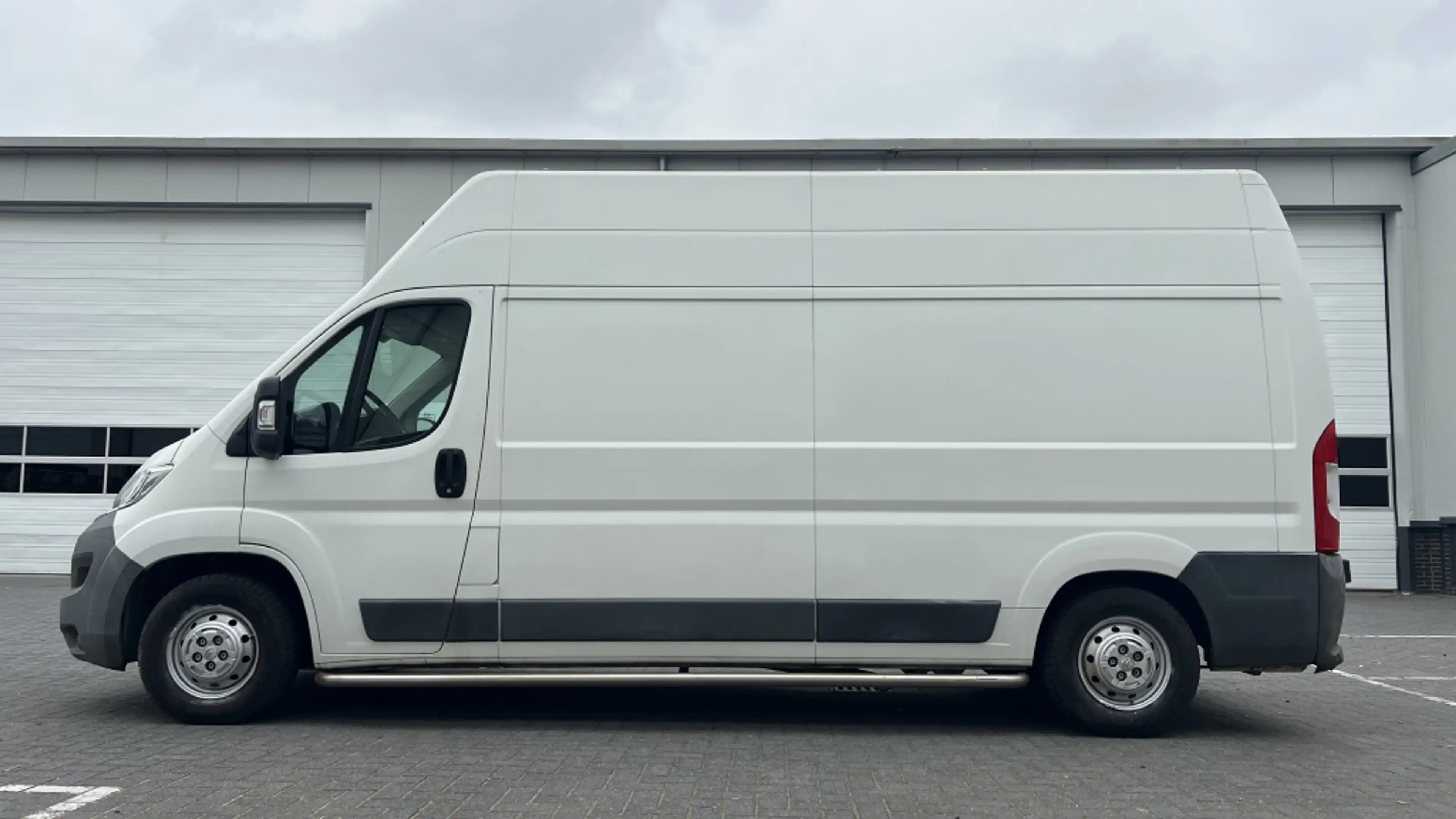 Citroen Jumper 35 2.2 HDI L3H3 — photo 8