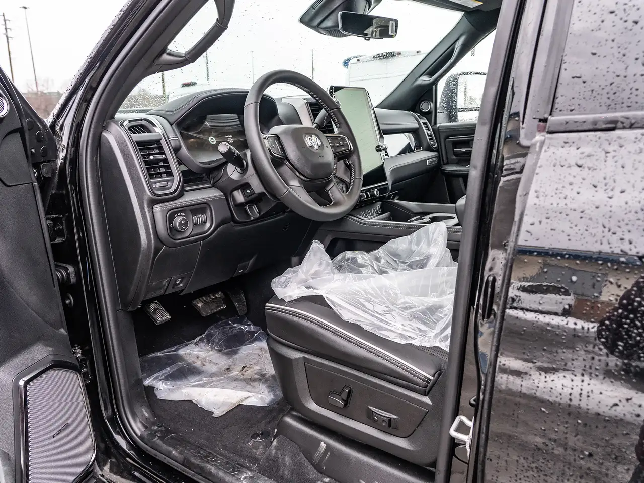 RAM 2500 снимка RAM 2500
