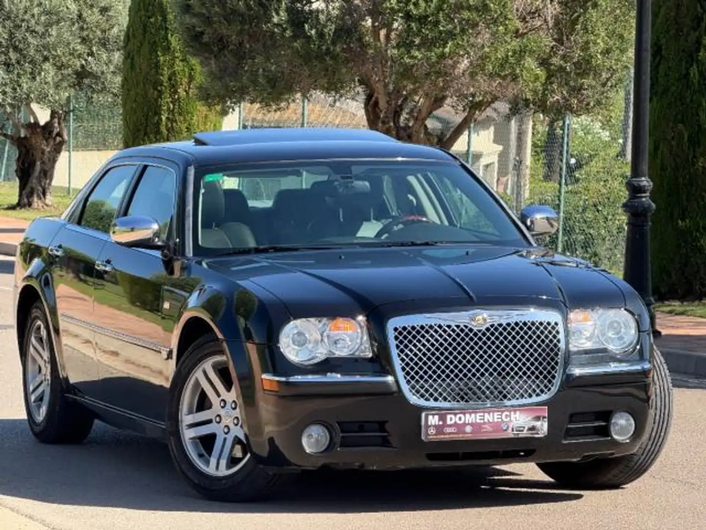 Chrysler 300C 5.7 Hemi Aut. Negro - 2