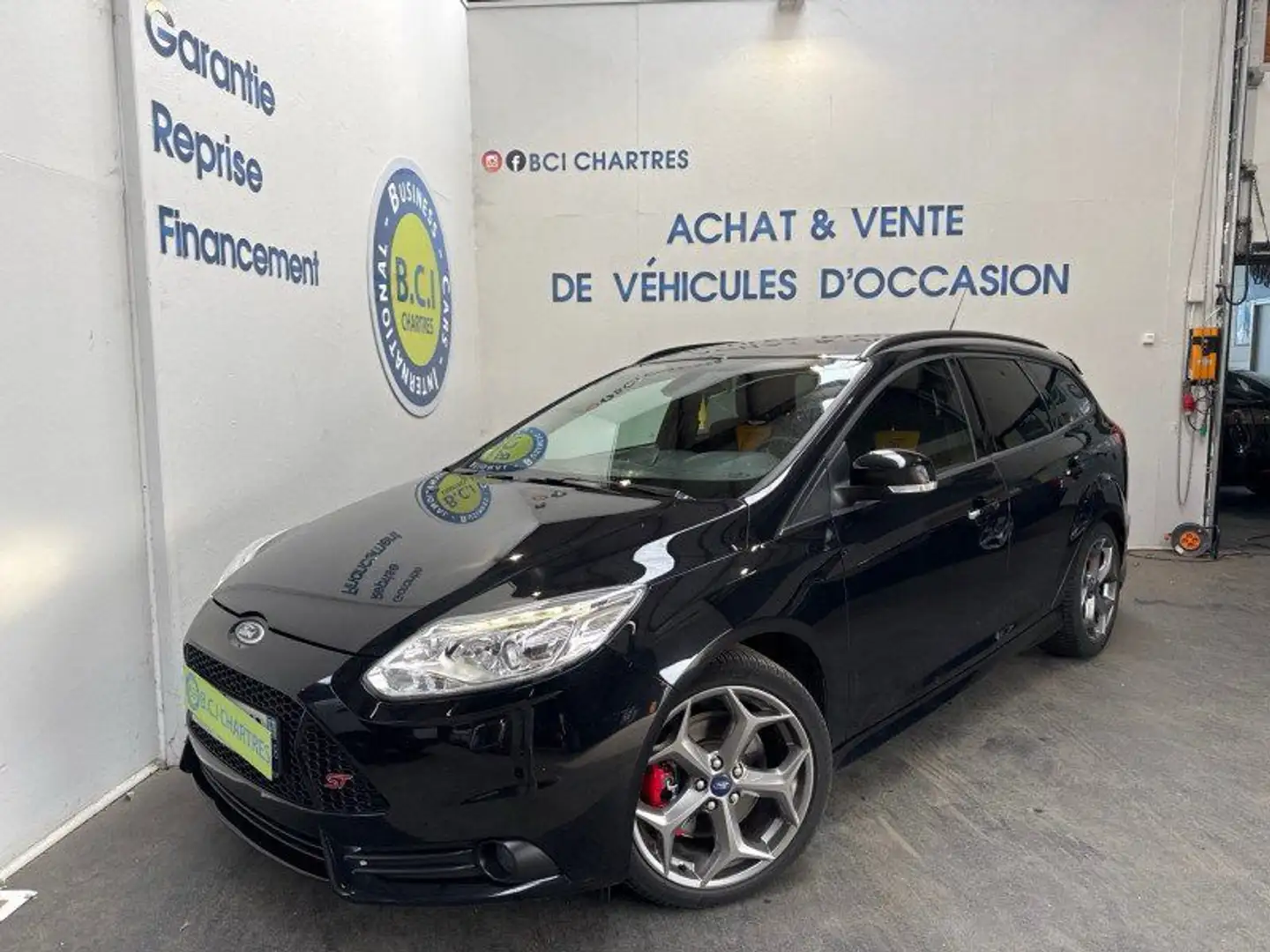 Ford Focus SW 2.0 SCTI 250CH ECOBOOST ST Noir - 1