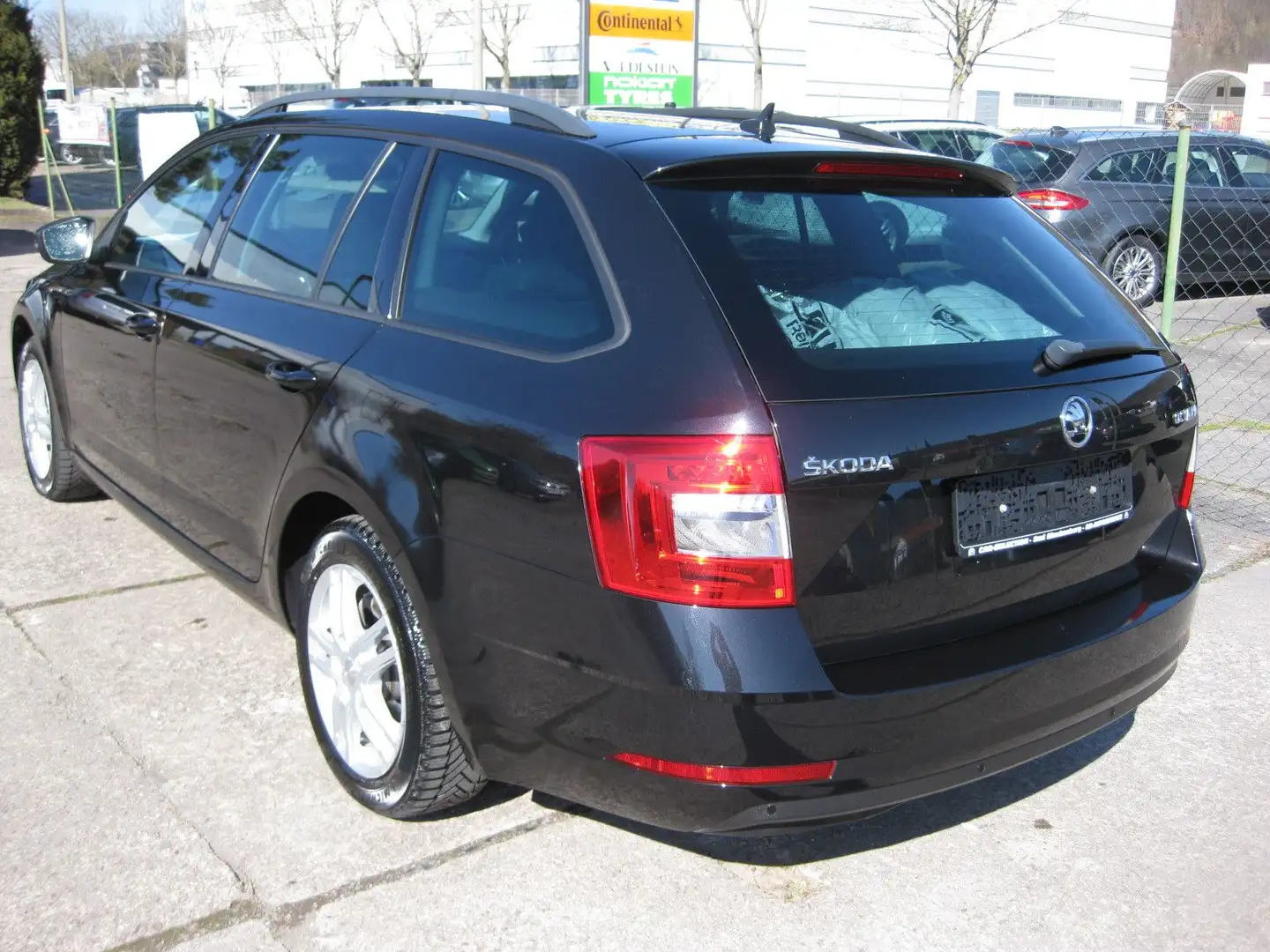 Skoda Octavia Combi**Alu**Carplay** Schwarz - 2