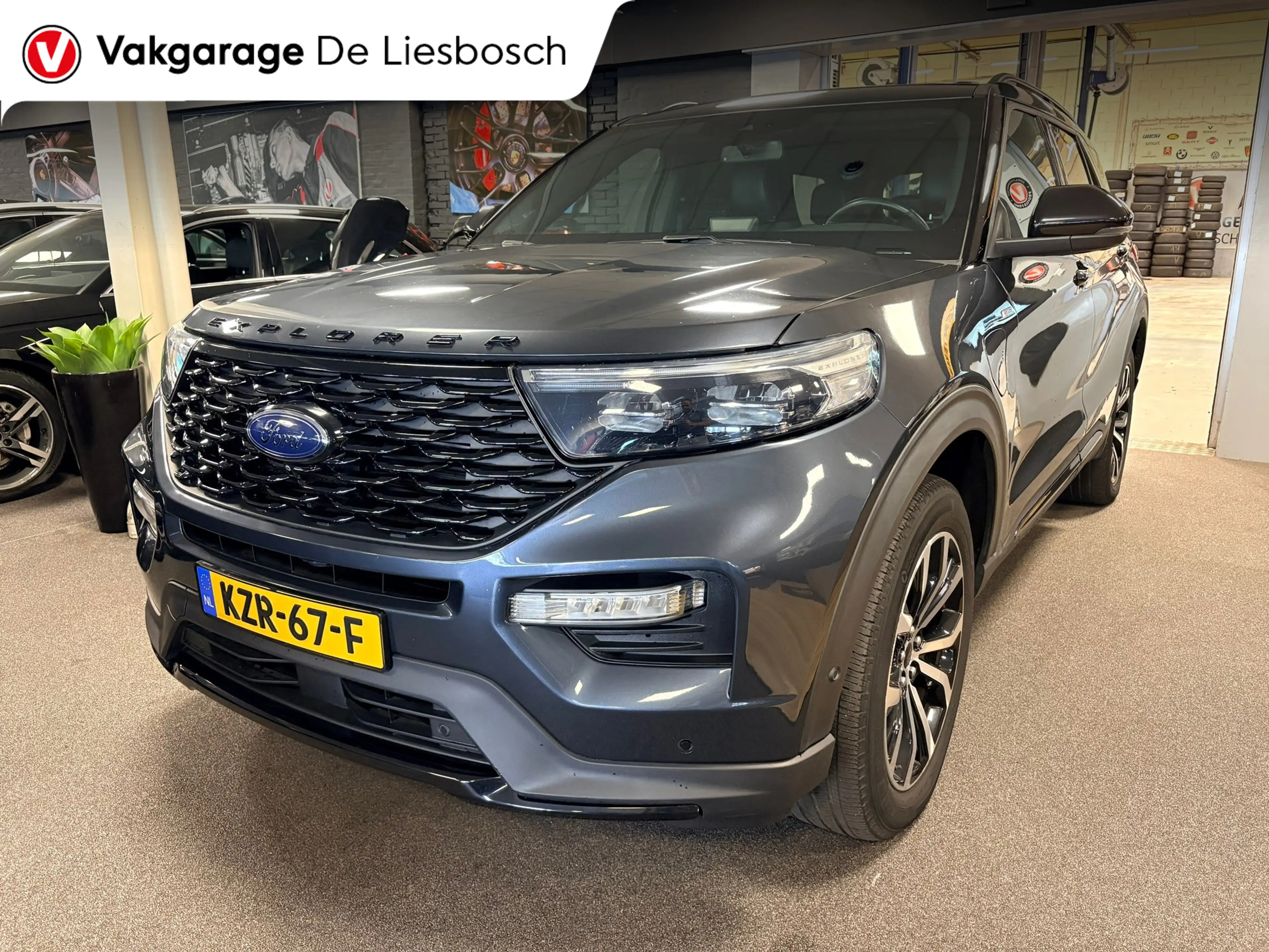 Ford Explorer 3.0 V6 EcoBoost PHEV ST-Line 7persoons / panorama- — photo 8