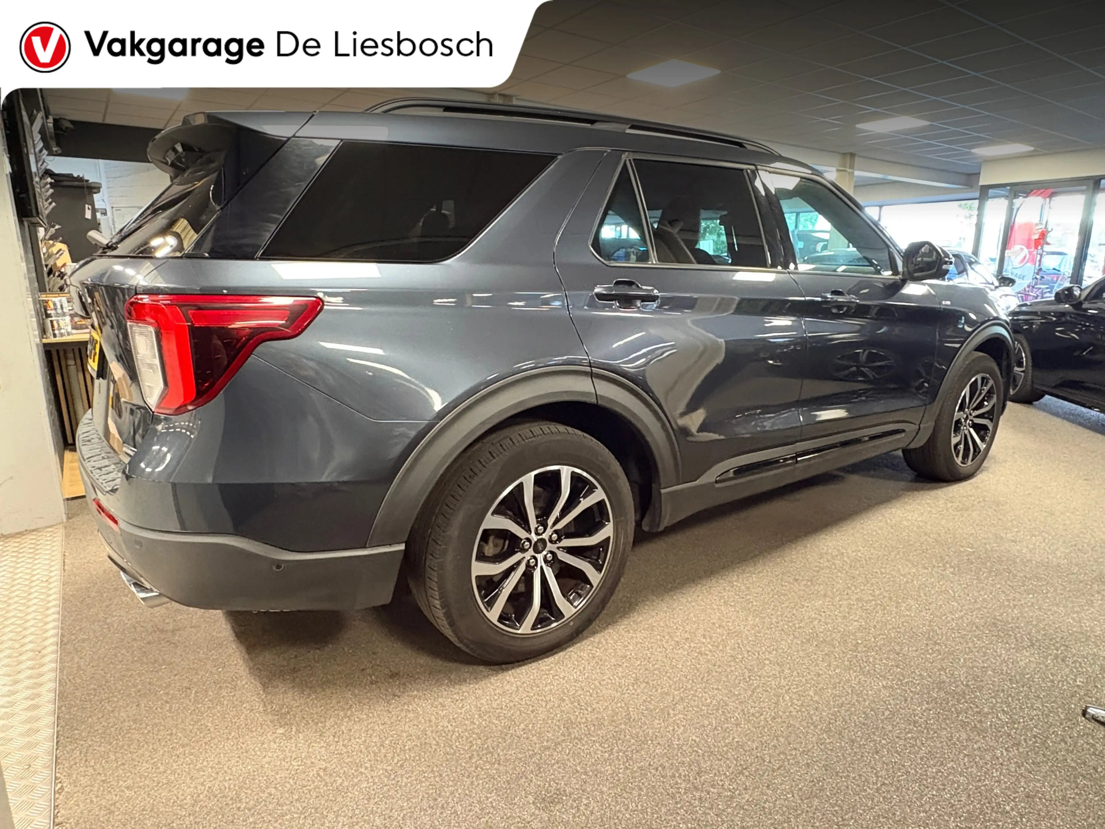 Ford Explorer 3.0 V6 EcoBoost PHEV ST-Line 7persoons / panorama- — photo 5