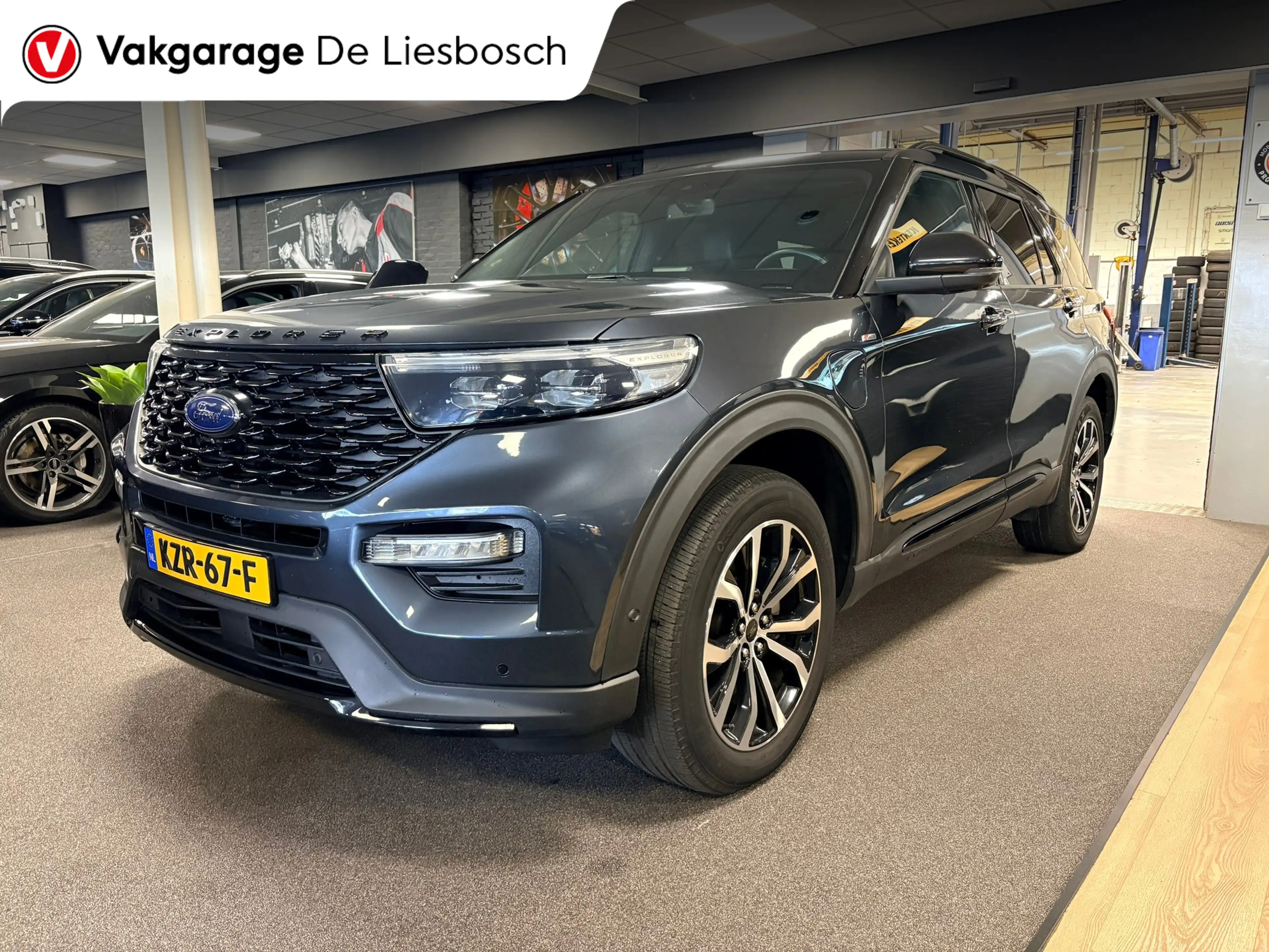 Ford Explorer 3.0 V6 EcoBoost PHEV ST-Line 7persoons / panorama- — photo 2