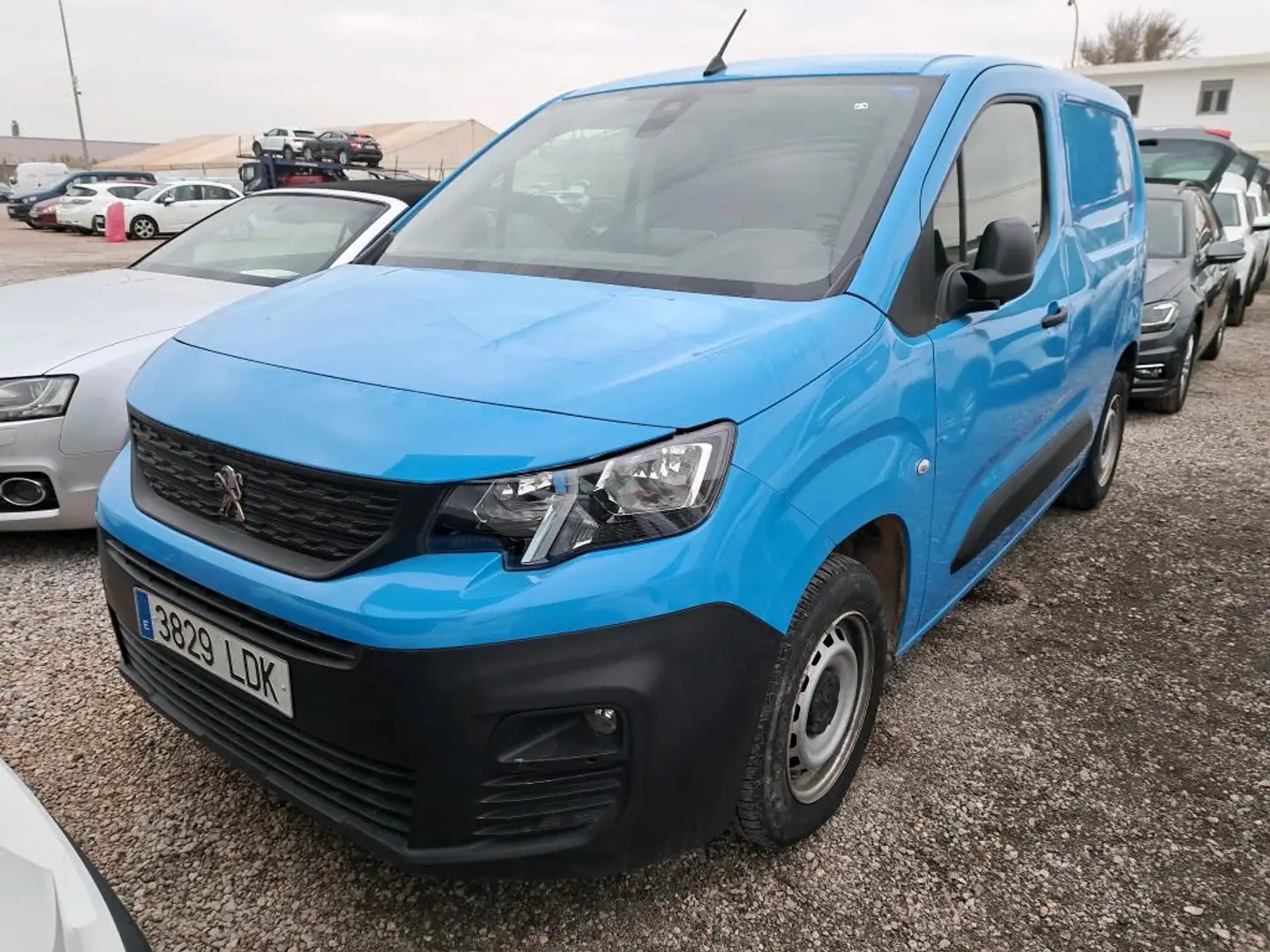 Peugeot Partner 1.6BlueHDI Pro Standard 600kg 75 Azul - 1