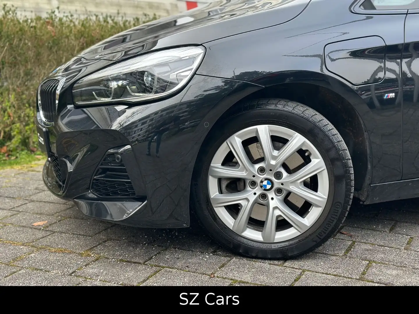 BMW 225 225 xe Active Tourer M Sport*HUD*LEDER*ACC Schwarz - 2