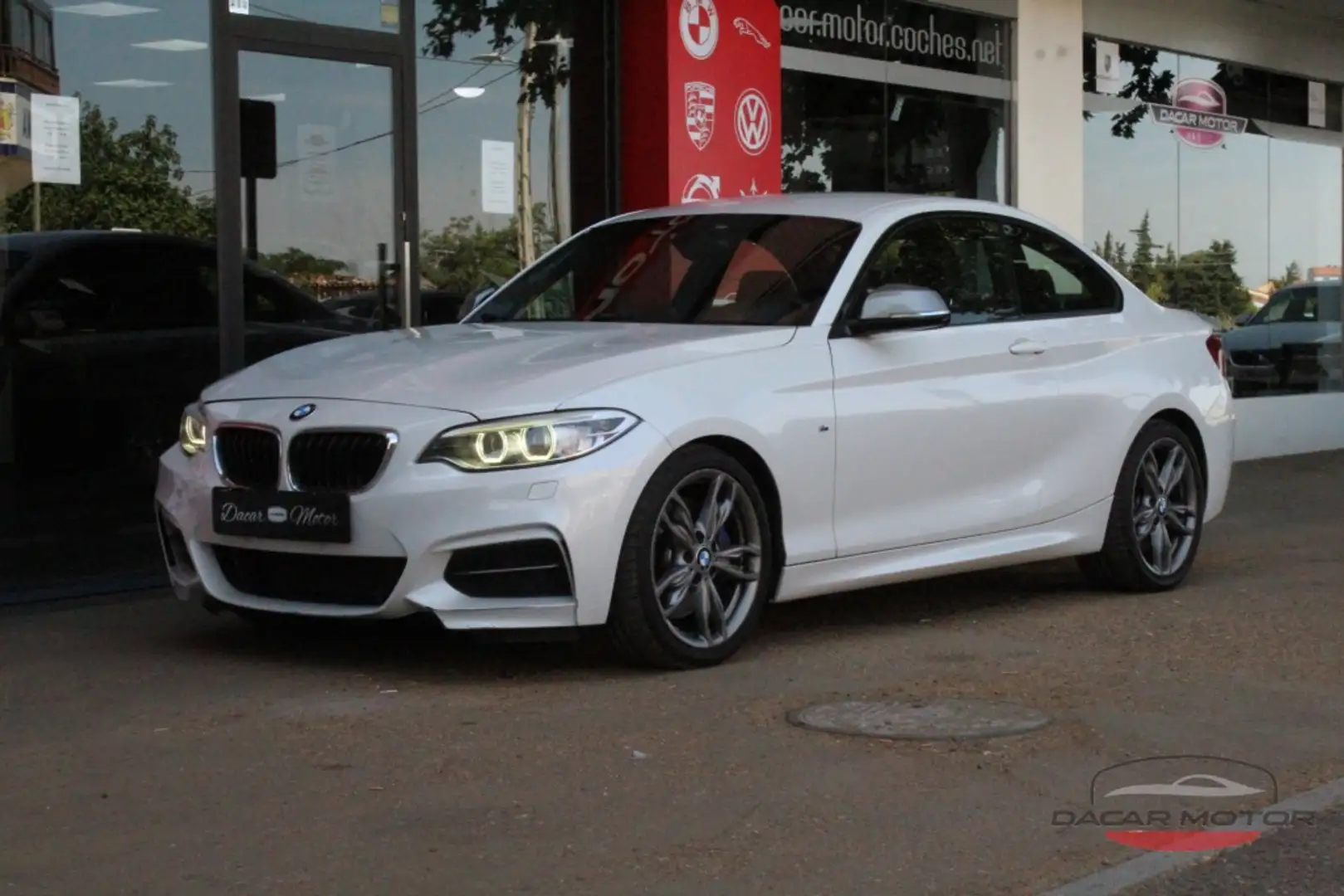 BMW 235 M235iA Coupé Bílá - 2