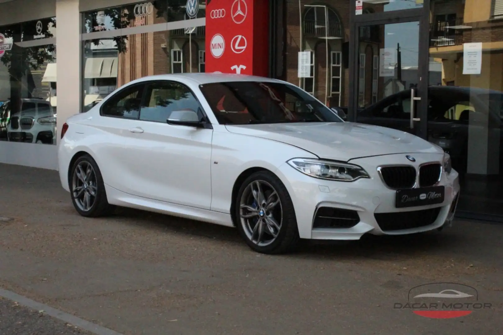 BMW 235 M235iA Coupé Bílá - 1