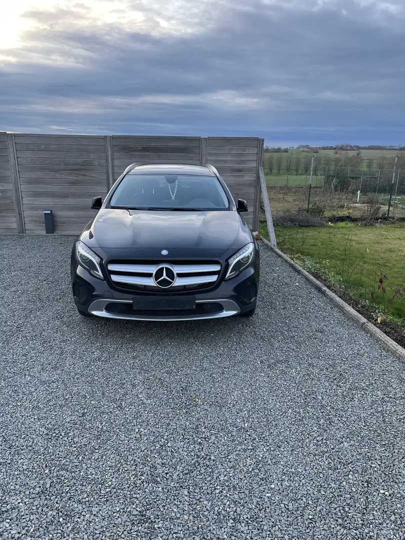 Mercedes-Benz GLA 220 GLA 220 d 4-Matic Noir - 1