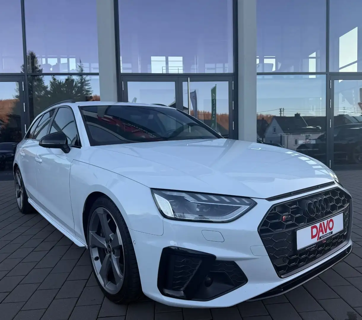 Audi S4 Avant 3.0 TDI quattro/Matrix/B&O/AHK/360°/ACC Weiß - 2