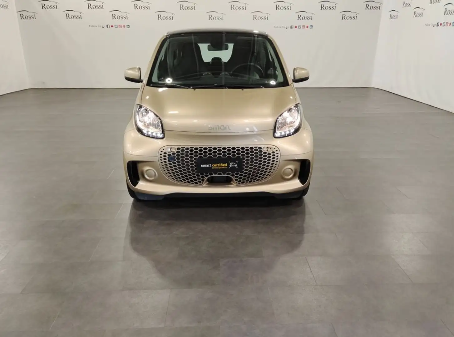 smart forTwo eq Pulse 4,6kW Oro - 1
