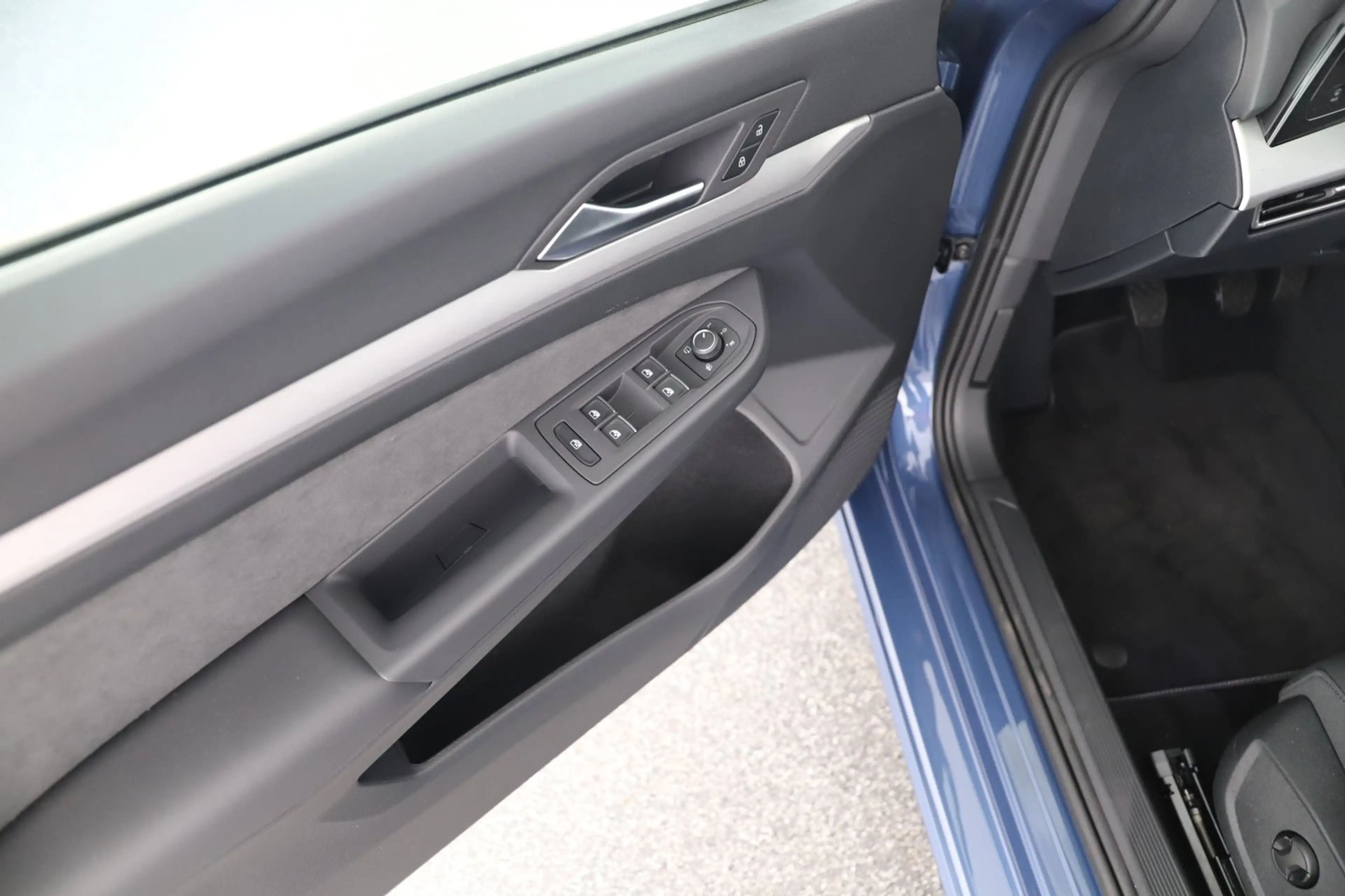 Volkswagen Golf Rabbit TSI — photo 11