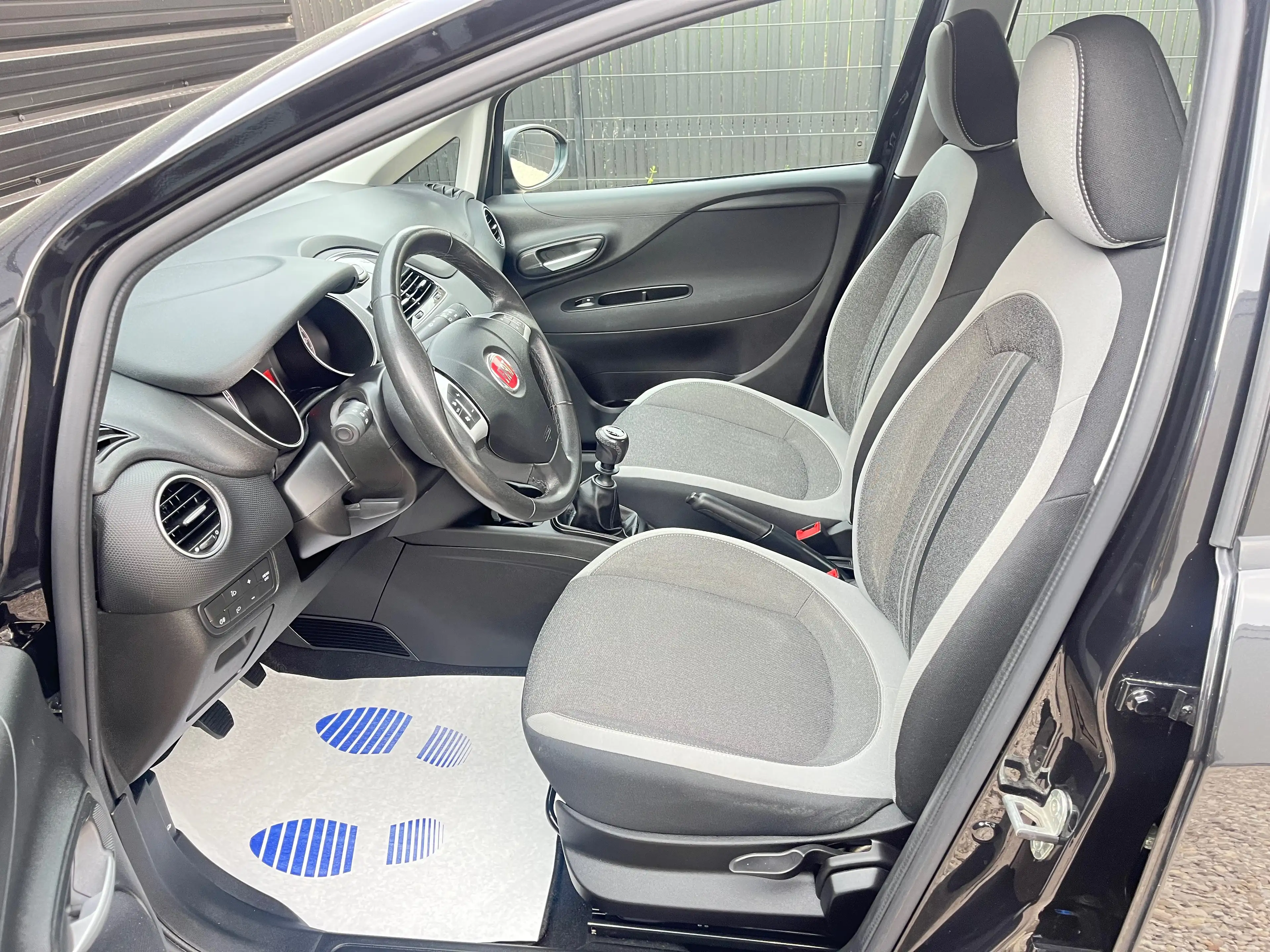 Fiat Punto 1.2i SPORT GARANTIE 12 MOIS — photo 7