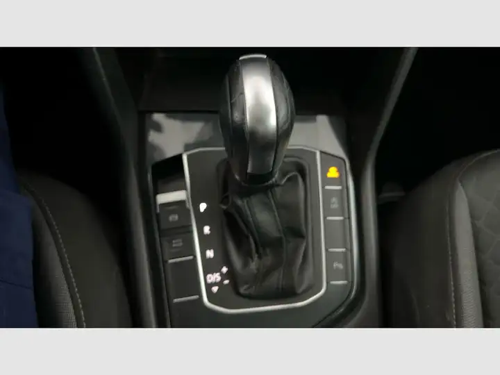 Volkswagen Tiguan 2.0 TDI R Line DSG 2021, foto 40